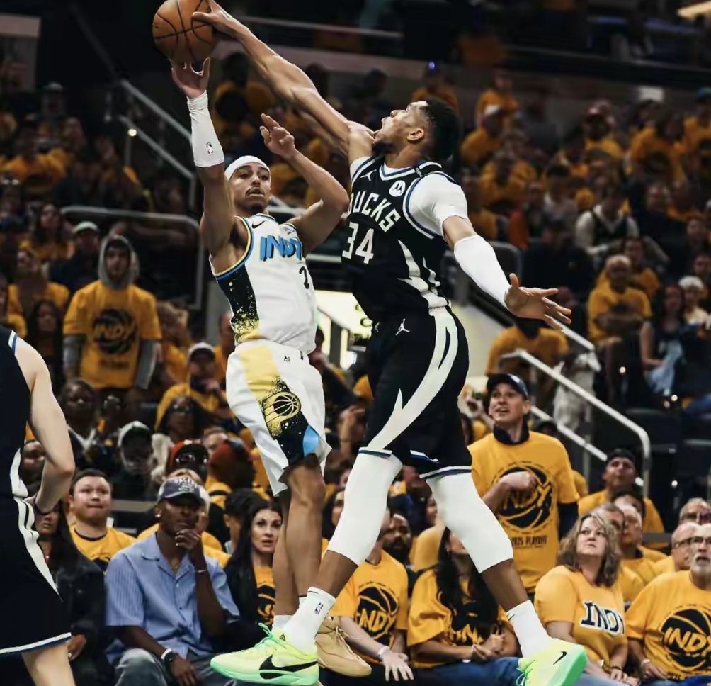 关于NBA季后赛赛程吃紧，密尔沃基雄鹿今晚远射贴柱，气氛紧张，心理建设被强调的信息